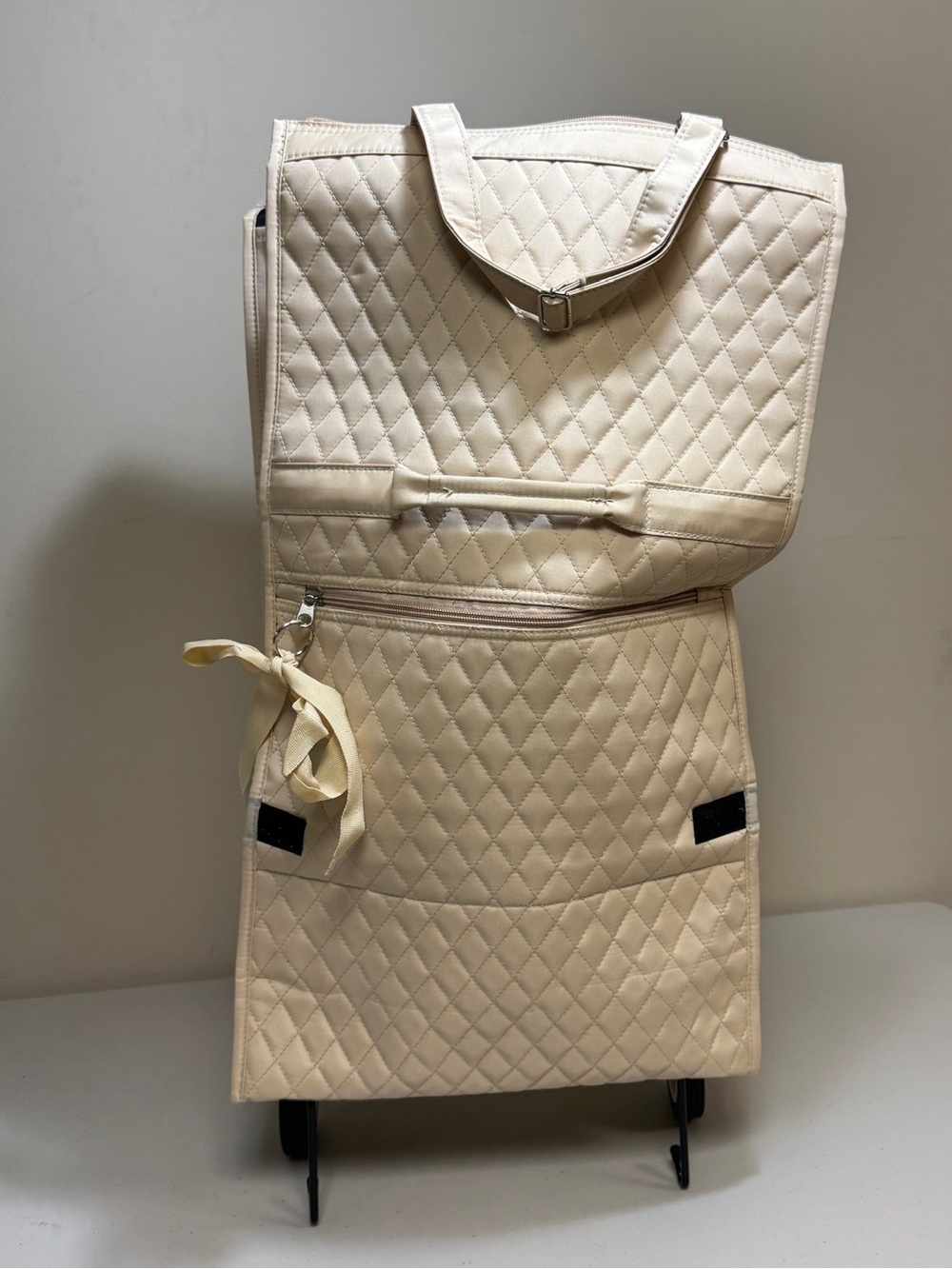Roller Travel Tote Bag Wheel Lightweight Quilted Craft Organizing Beige Foldable